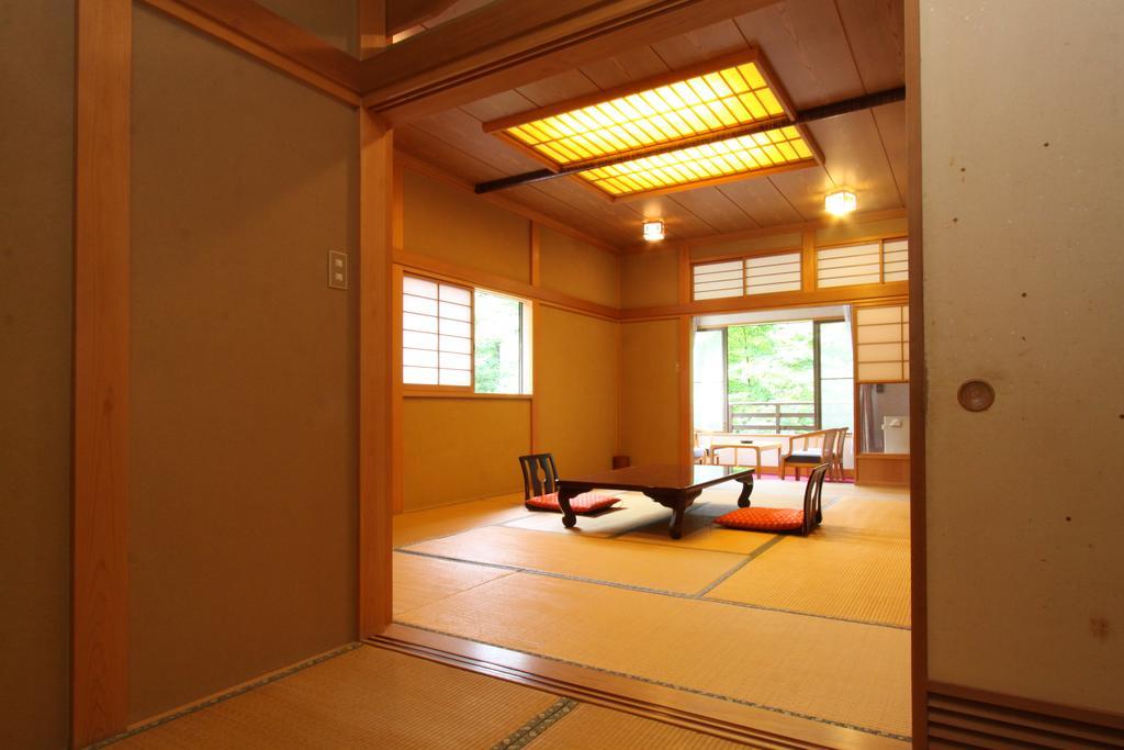 Yanagiya Hotel Chichibu Exterior photo