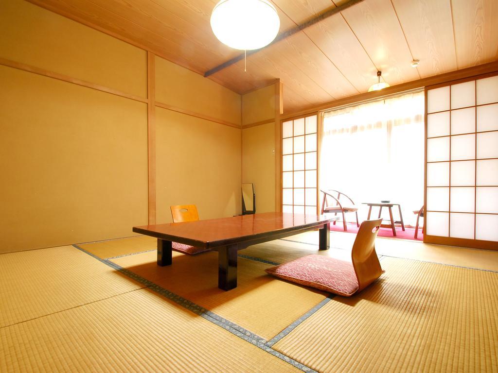 Yanagiya Hotel Chichibu Exterior photo